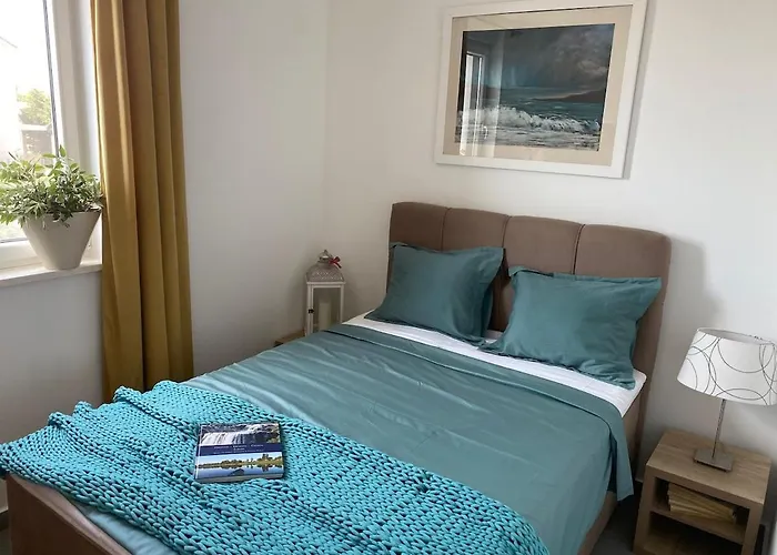 Clear Water - Seaside Mandre