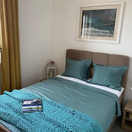 Clear Water - Seaside Mandre